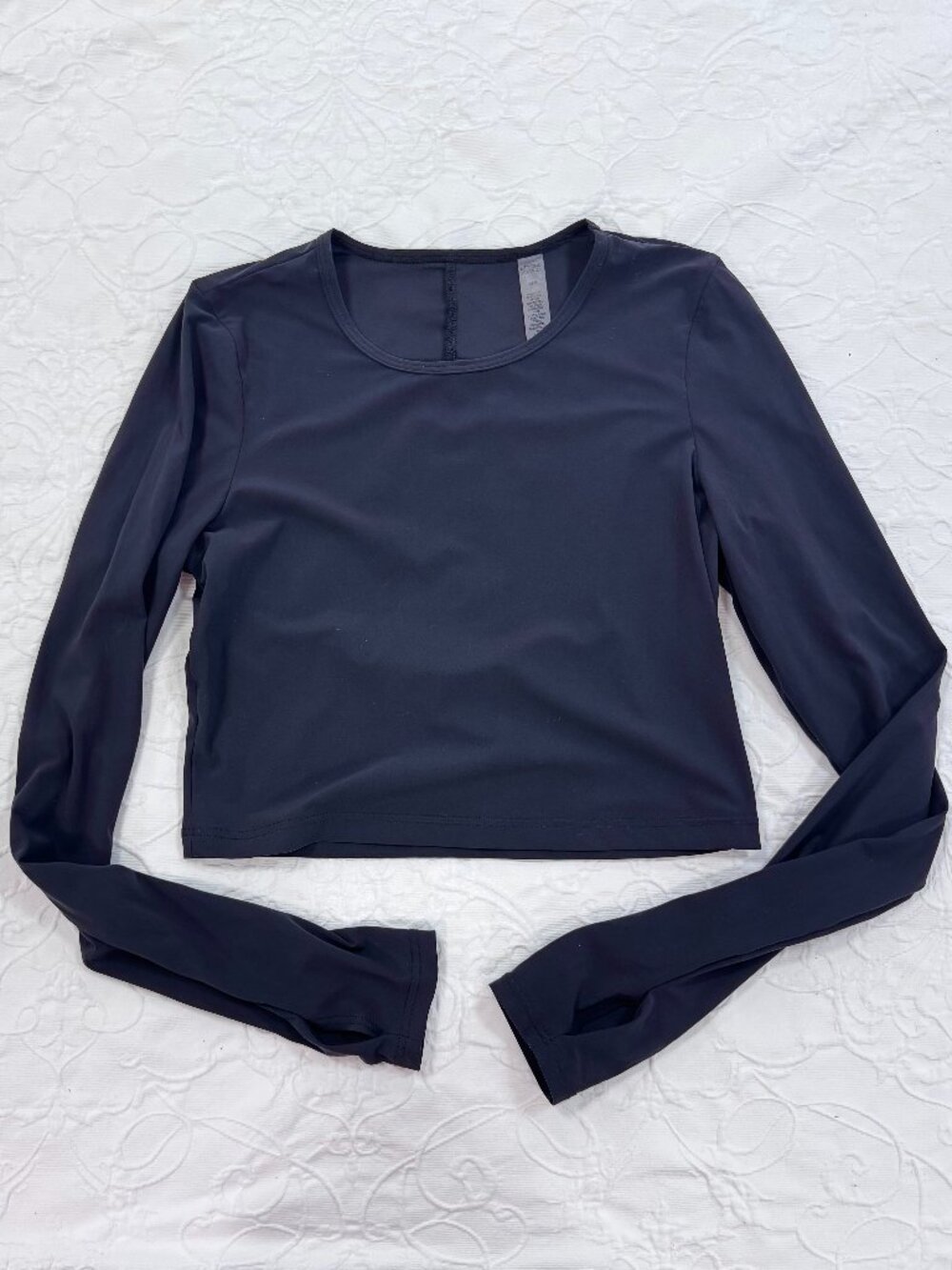 Beyond Yoga Long-Sleeve Crop Black Size SP